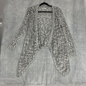 Reitmans Open Front Shark Bite Cardigan Size Medium Light Knit Heather Grey